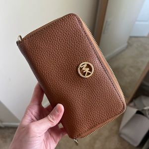 Michael Kors brown wristlet wallet